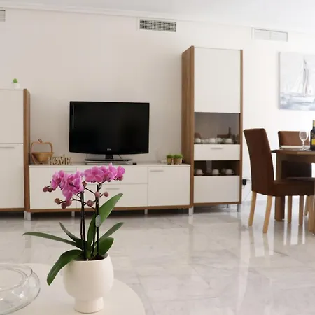 - 3 Apartment *